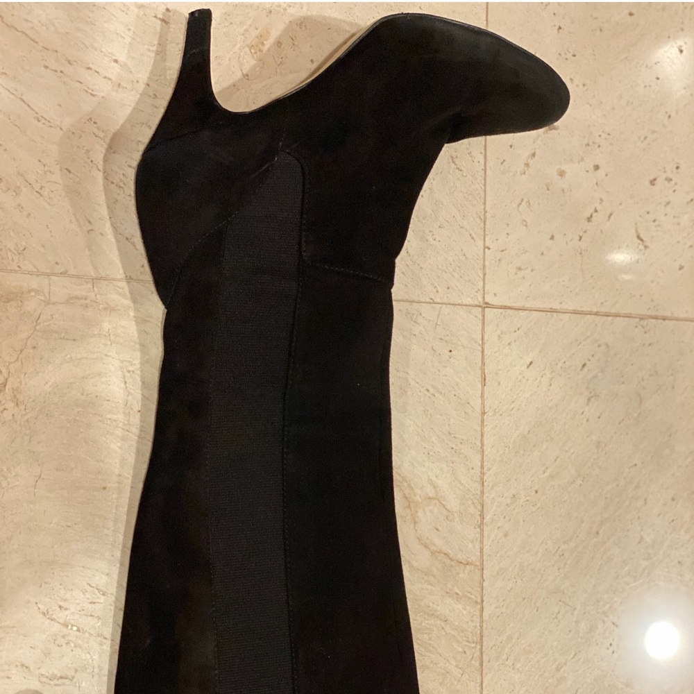 Black suede boots - Picture 1 of 3